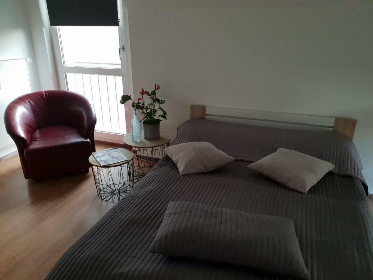 Gemuetliches Zimmer Mit Eigenem Bad/Wc/Kueche كاسيل المظهر الخارجي الصورة